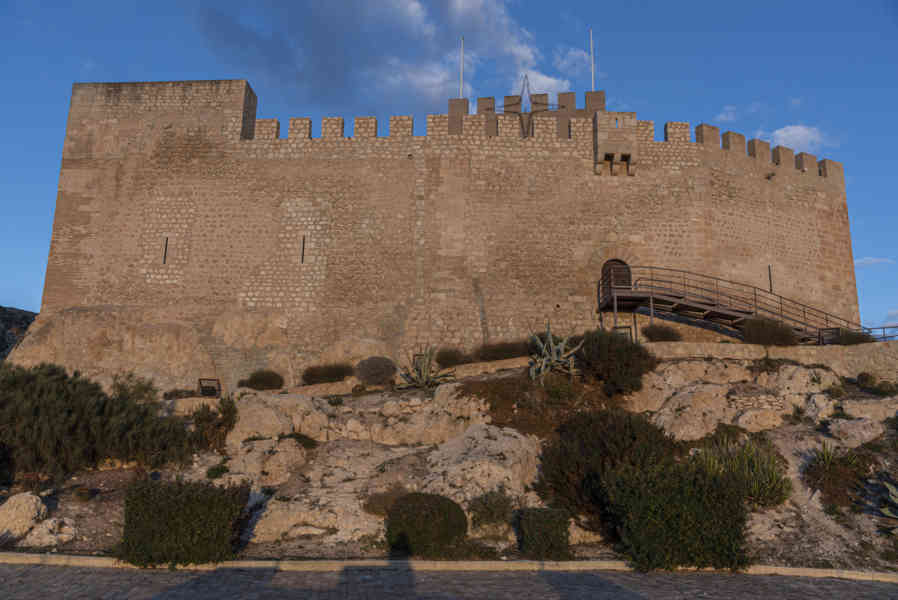Alicante - Petrer - castillo de Petrer 02.jpg